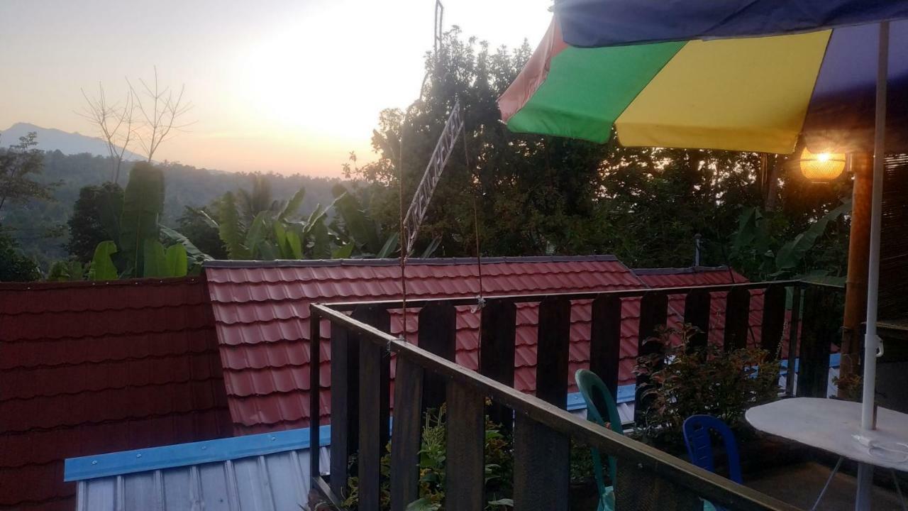 Tetebatu Terrace Homestay ภายนอก รูปภาพ